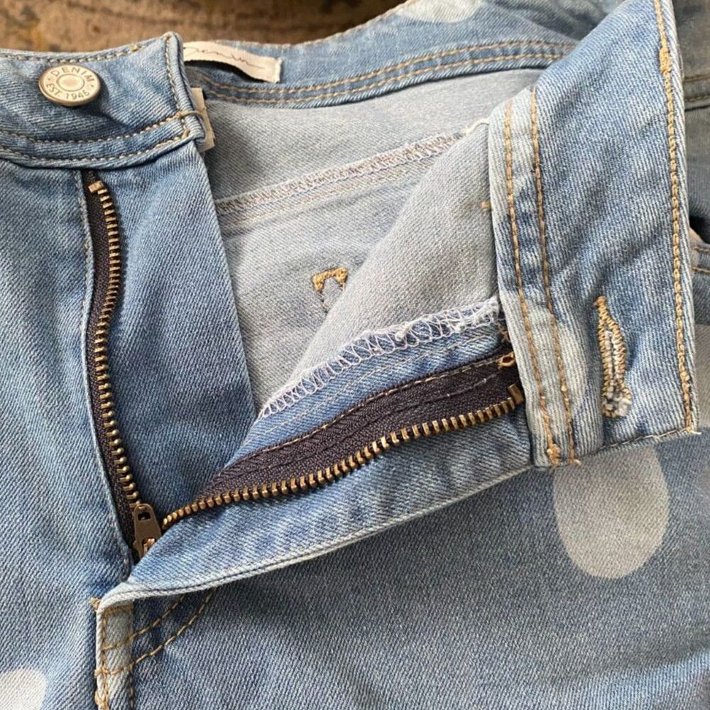 Est. 1946 Denim Daisy High Rise Straight Jeans Size 10 - Picture 7 of 10